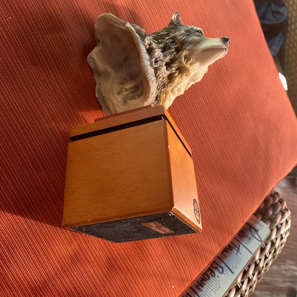 NORTH WOODS - MILL CREEK STUDIO - Picture 7 of 7